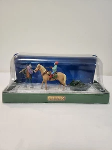 LEMAX Weihnachtsdorf ""BRINGINGINGING OUR TREE HOME"" Tischakzent 2015 - Bild 1 von 9