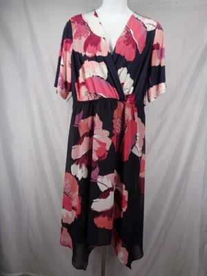 Vestido midi envolvente sintético dobladillo mordedura de tiburón floral Lane Bryant talla grande 18 Foto 1 de 4