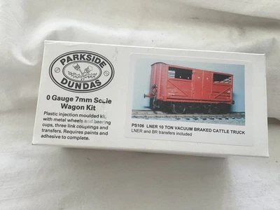 PARKSIDE DUNDAS O GAUGE PS106 LNER 10 TON VACUUM BRAKED CATTLE WAGON UNBUILT KIT - Image 1 of 2