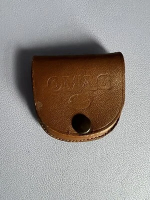 OMAG SWISS CLEAR YELLOW FILTER LENS CAMERA HOLDER POUCH CASE Vinatge - Image 1 of 4