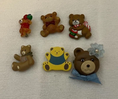 Lot of 6 Plastic Brown Bears Pins Pinback Buttons Pin - Image 1 of 4