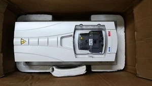 ABB- ACH550-01-05A4-4+B055 - ABB Frequenzumrichter. - Bild 1 von 18