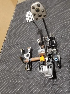 SUBARU WRX & STI 2015-2021 OEM CLUTCH AND BRAKE PEDALS PEDAL ASSEMBLY #119 - Picture 1 of 4