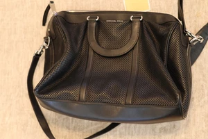 Bolso de viaje/transporte MICHAEL Kors Libby nuevo con etiquetas bolso de gimnasio de cuero perforado - Imagen 1 de 6