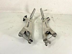 Honda CBR 1100xx 1997-2007 Passanger rear Left Right Footrests 50760MAT010 - Picture 1 of 2