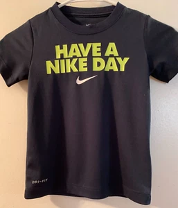 Nike Boys Dri-FIT Lot of 2 T-Shirts Size S 4–5 Short Sleeve Athletic Gray & Blk - Picture 1 of 14