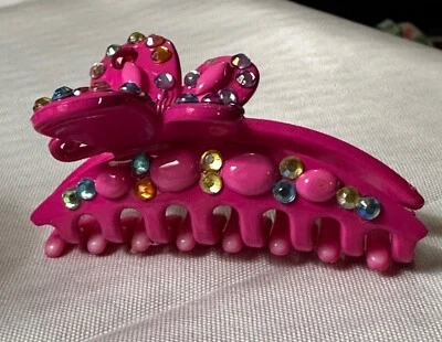 Pinza para el pelo mariposa plástico grueso con joyas multicolor rosa brillante 3,5” de largo Foto 1 de 4
