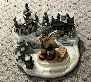 HUMMEL SCAPE HOME FOR THE FOR THE HOLIDAYS MUSIC BOX & WINTER SLEIGH RIDE FIGURE - Picture 1 of 10