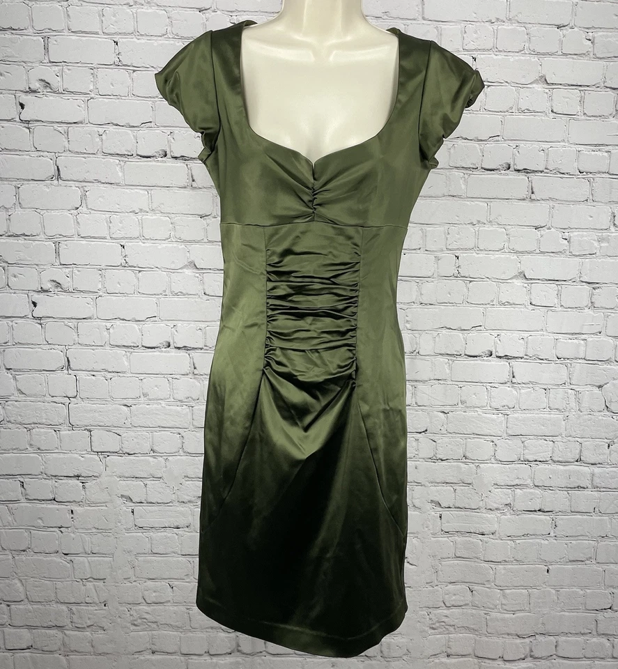 Vestido Lápiz De Colección Nicole Miller Verde Satinado Acanalado Cremallera Forrado Hecho en EE. UU. Talla 6 Foto 1 de 4
