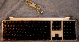 Vintage & Genuine Apple Pro Keyboard (M7803) w/ 2 Port USB Hub - Bild 1 von 4