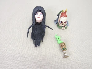 NECA Elvira Collection Alternate Head für 8" Actionfiguren mit Zubehör - Bild 1 von 4