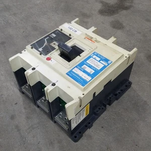 Cutler Hammer RD316T33W Circuit Breaker, Style 3A83946G01, 1600A, 240-600Vac, 3P - Picture 1 of 7