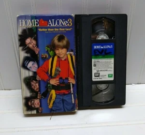 Macaulay Culkin; Home Alone 3; Classic Christmas Video VHS Movie Film - Picture 1 of 3