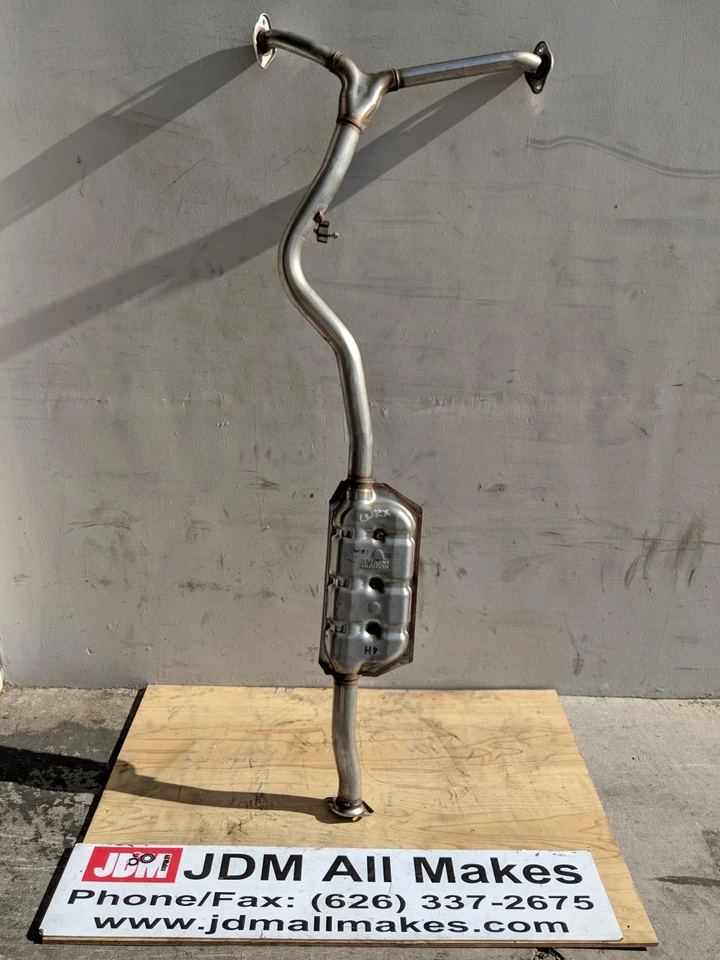 2015-2018 Subaru Impreza WRX EXHAUST MID PIPE CATBACK ASSEMBLY OEM - Image 1 of 1