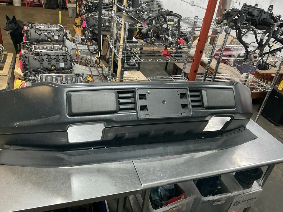 Ford F150 XL 2018-2020 parachoques delantero sin luces antiniebla ganchos de remolque cortados #226 Foto 1 de 4