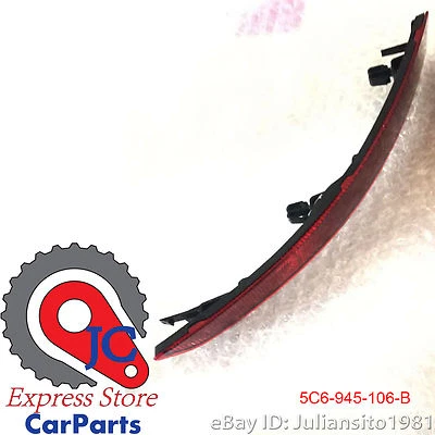 5C6945106B PANEL REFLECTOR TRASERO DERECHO VOLKSWAGEN ORIGINAL OEM JETTA Foto 1 de 2