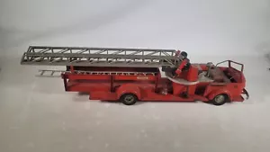 Vintage 1950s Doepke Aerial Ladder Fire Truck Rossmoyne Model Toy - Picture 1 of 9