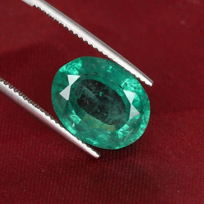 8.36 Ct. Zambian Lab-grown Oval Cut Green Emerald Faceted Stone For Jewery - Image 1 of 4
