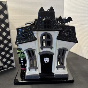 2011 Gothic Bats Halloween Haunted House SLATKIN Luminary Bath And Body Works - Picture 1 of 20