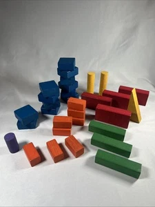 Blocchi da Costruzione in Legno Vintage 31 Blocchi Colorati - Foto 1 di 5