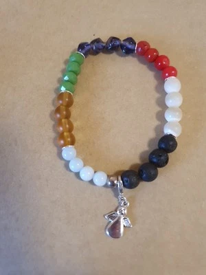 7 Chakra Armband Kristall Lava, Perlmutt, Aventurin , dehnbar, mit Anhäng-Engel  - Bild 1 von 3