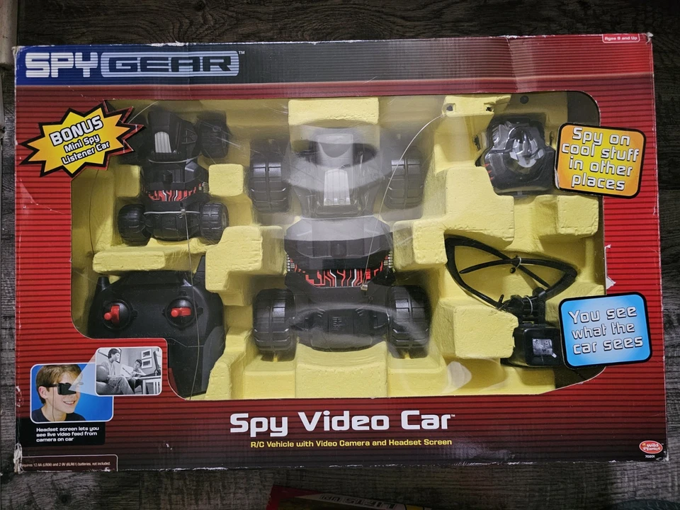 Spy Gear R/C Video Car w/Camera and Headset Screen 70201 Wild Planet New in Box - Image 1 of 2