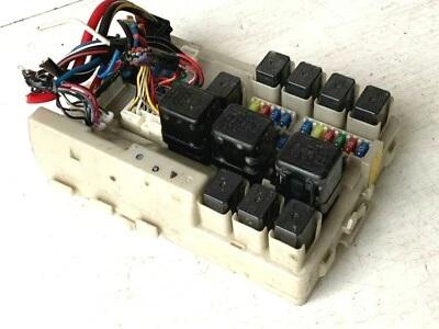 Unidad de módulo de control de relé de caja de fusibles Nissan Quest 2004-2006 P: 284B7CK020 ¡Fabricante original! Foto 1 de 4