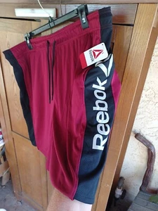 Reebok Herren Active Slim strukturierte gewebte Shorts 9" Schrittlänge Größe 2XL rot NEU - Bild 1 von 4