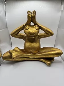 Zen Yoga Frog - Pier 1 One Imports Statua Oro Pesante 9" x 11" - Foto 1 di 11