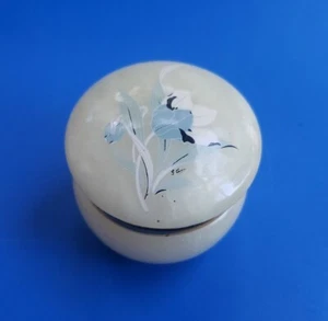 Vintage Genuine Alabaster Hand Carved Jewelry Trinket Box. Made In Italy - Picture 1 of 5
