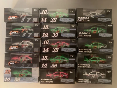 Danica Patrick NASCAR 1:64 Diecast 2011 - 2018 - Tú eliges tu versión de carrera Foto 1 de 4