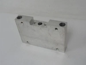 236743 Old-Stock; Meyn 73.90.025.300 Motor Guiding Block - Picture 1 of 4