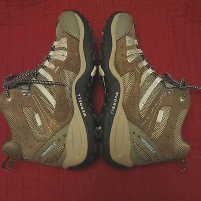 Merrell Hiking Shoe 7.5 Women's Payette Mid Waterproof Boots  - Image 1 of 4