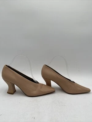 Women’s Bottega Veneta Almond Leather Pumps Beige Size 39.5 - Image 1 of 4