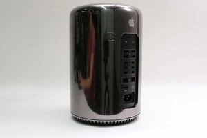 Mac Pro 2013, MD878LL/A, Xeon E5-1650 v2, 16 GB, 512 GB SSD, 2x AMD Fire Pro D500 - Imagen 1 de 5