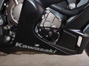 Kawasaki ZX10R 2011-2022 VORTEX RIGHT SIDE ENGINE GUARD - PROTECTOR - SKID PLATE - Picture 1 of 4