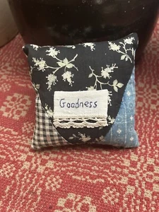 Primitive Stitchery Antique Civil War Fabric Tuck Ornie Goodness 1800s - Picture 1 of 2