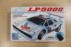 Coche de radiocontrol Lamborghini Countach LP5000 escala 1:24 - Imagen 1 de 2