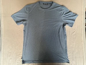 T-shirt Travis Mathew blu taglia XL - Foto 1 di 4