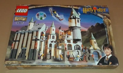 2001 LEGO Harry Potter #4709 Conjunto Aposentado Castelo Hogwarts Selado de Fábrica - Imagem 1 de 4