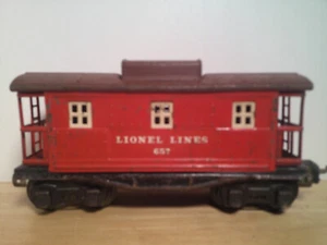 1934-42 VINTAGE PREWAR LIONEL #657 O GAUGE RED LIONEL LINES CABOOSE - Picture 1 of 6