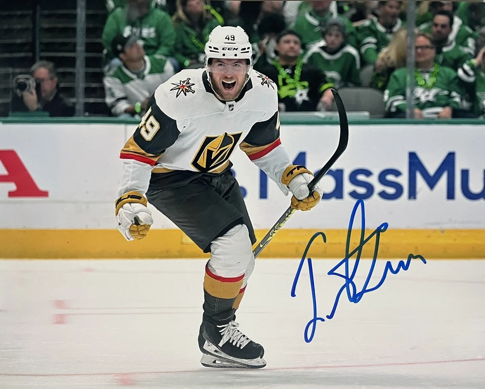 Foto 8x10 assinada por Ivan Barbashev Vegas Golden Knights - Imagem 1 de 1
