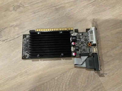 Nvidia P672 01G-P3-1313-KR GeForce 210 DDR3 PCI-e Full Height card HDMI DVI VGA - Image 1 of 3