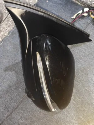 Mercedes-Benz W167 GLS 63 AMG  2021 LH side rearview mirror glass heating - Image 1 of 4