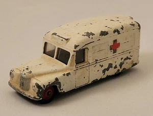 1950s Daimler Ambulance, Dinky Toys No. 253, Meccano, Ltd, England - Picture 1 of 12