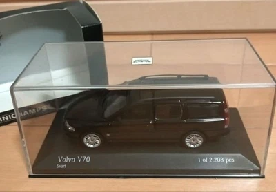 Minichamps 1/43 Volvo V70 Black Diecast Model Car Limited 1 di 2208 - Immagine 1 di 4
