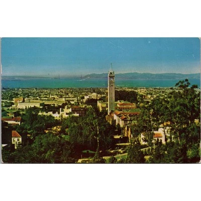 Postal Panorama de la Universidad de California PC389 Foto 1 de 2