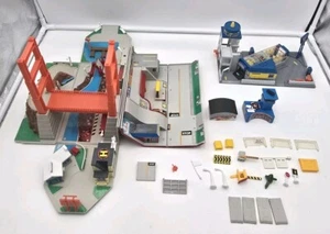 Vtg Micro Machines Super City Tool Box & Car Wash City Lot Parts - Picture 1 of 13