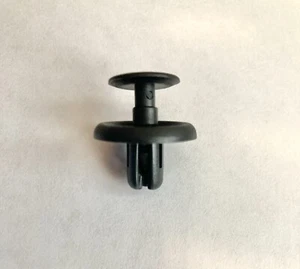 Juego de 25 clips para sello Splash Shield 4Runner FJ Cruiser Lexus GX Fender - Imagen 1 de 1