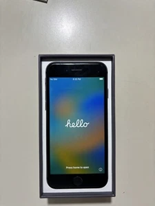 Apple iPhone 7 (Black) 64GB - Used - Picture 1 of 7